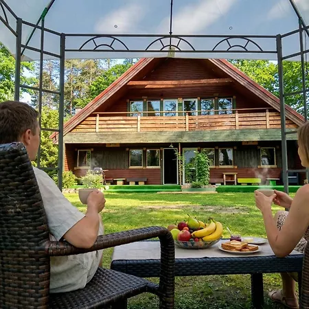 Wilcze Schronisko Hostel Czerniki