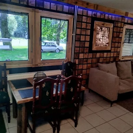 Hostel Wilcze Schronisko *