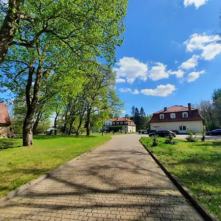 Wilcze Schronisko Hostel *