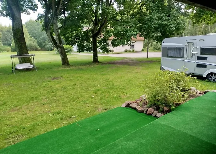 Wilcze Schronisko Hostel Czerniki